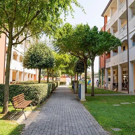 Ai Pini Lido Altanea Apartamento *