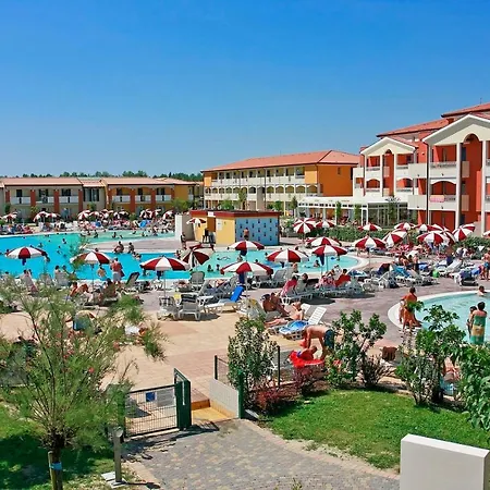 Ai Pini Lido Altanea *