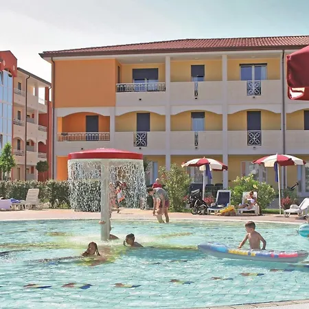 Ai Pini Lido Altanea