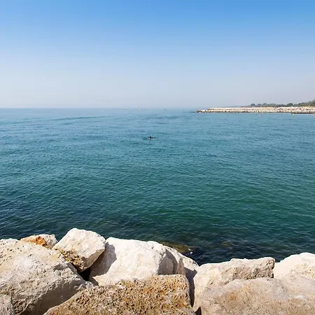 Ai Pini Lido Altanea Apartmán *